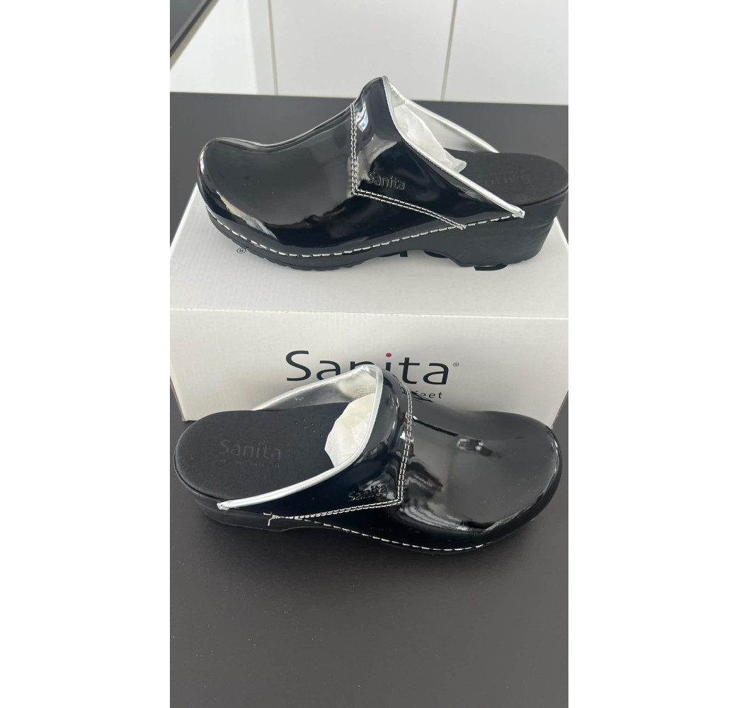sabot sanita noir brillant bordure argenté du 35 au 39