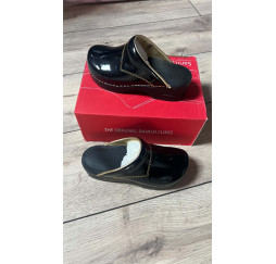sabot sanita noir brillant bordure or