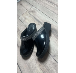 sabot Geffen noir brillant a strass du 35 au 36