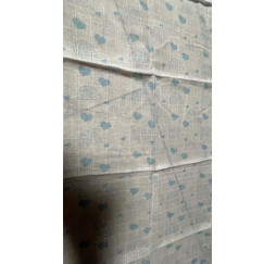 Langes bébé de haute couture bleu avec des motifs niglos et coeur 75x75cm