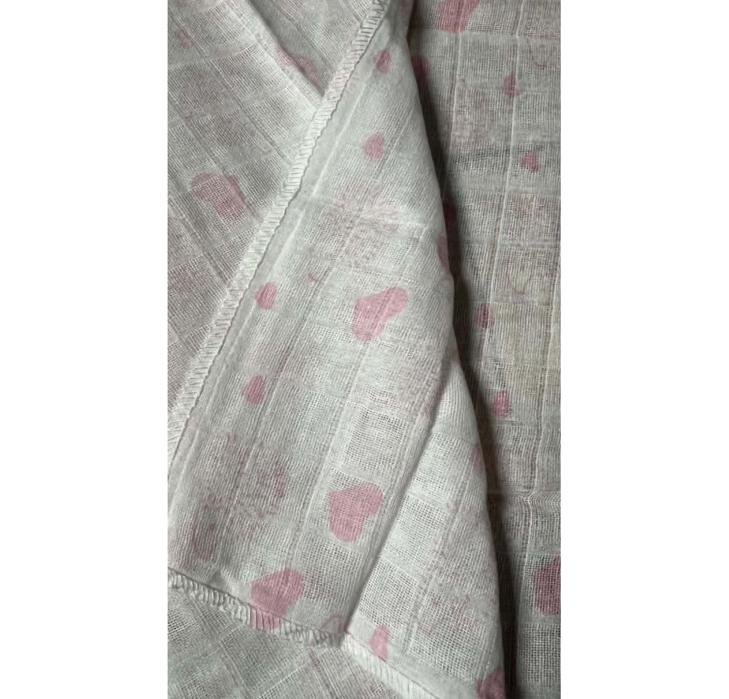 Langes bébé de haute couture rose avec des motifs niglos et coeur 75x75cm